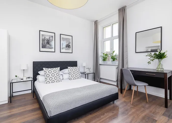 1-Bedroom Apartment - Długa 65